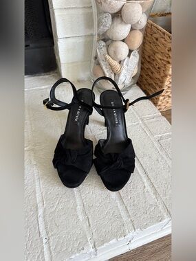Alice + Olivia Black Suede Bow Platform Heels Sandals Leather Sole Size 6